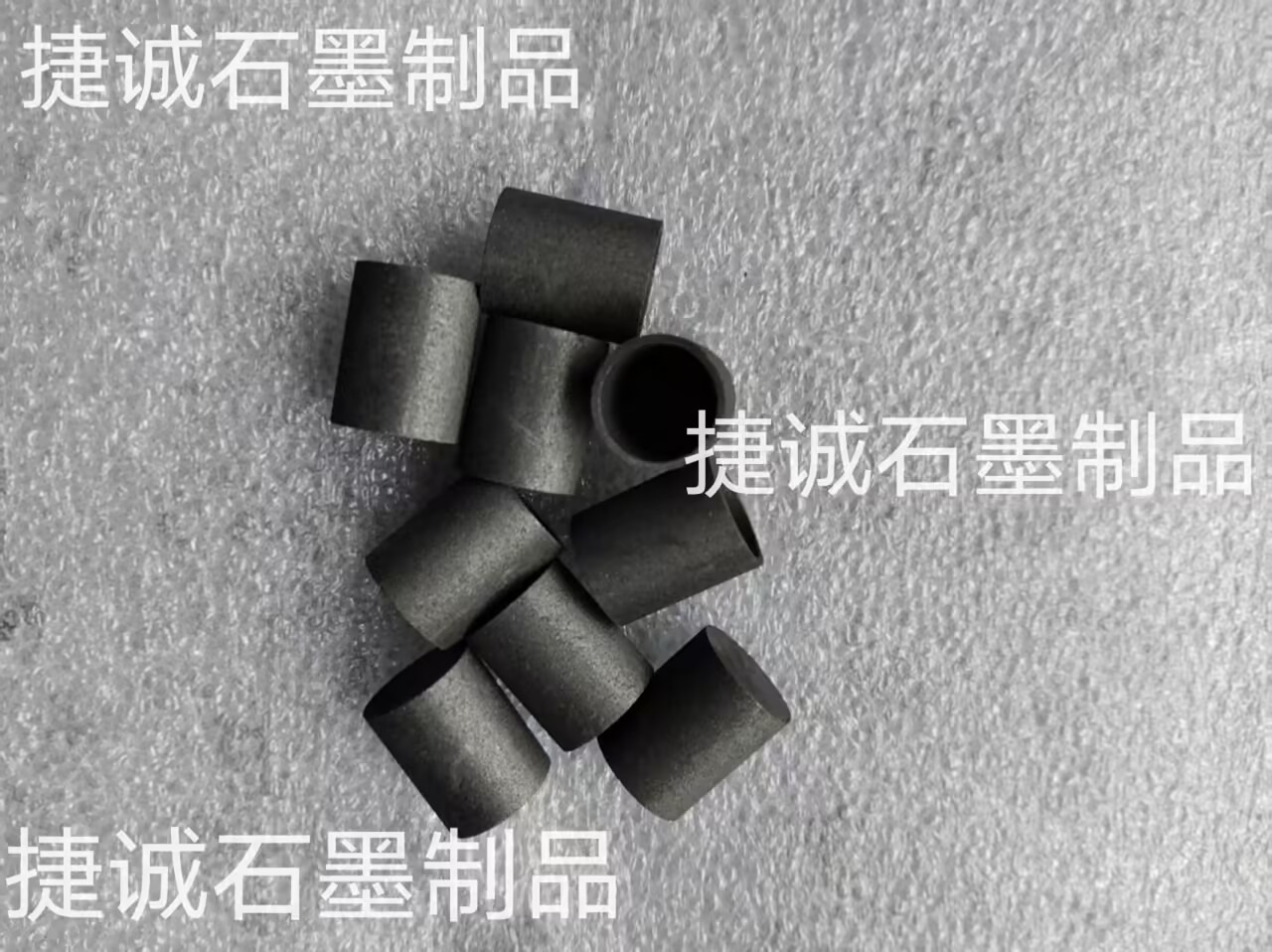 石墨坩堝，等靜壓石墨坩堝，高純石墨坩堝，分析儀器石墨坩堝，熔金石墨坩堝，石墨坩堝加工，石墨坩堝生產(chǎn)廠家