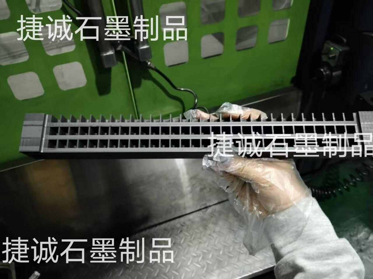 退火條，石墨退火條，石墨制品，高純石墨退火條，高純石墨制品，石墨件，精密石墨件，高精密石墨件，石墨制品加工，退火條加工，退火條加工廠，石墨制品生產(chǎn)廠家