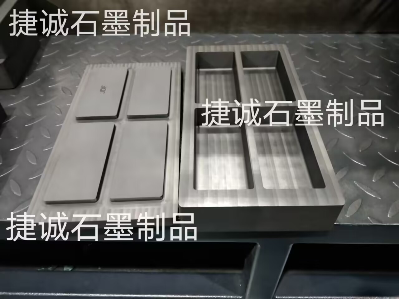 石墨油槽，高溫金屬倒模槽，高純度石墨油槽，多槽石墨油槽石墨模具石墨坩堝，四件套多槽石墨油槽，鑄錠石墨模具，石墨油槽加工，石墨油槽生產(chǎn)廠(chǎng)家