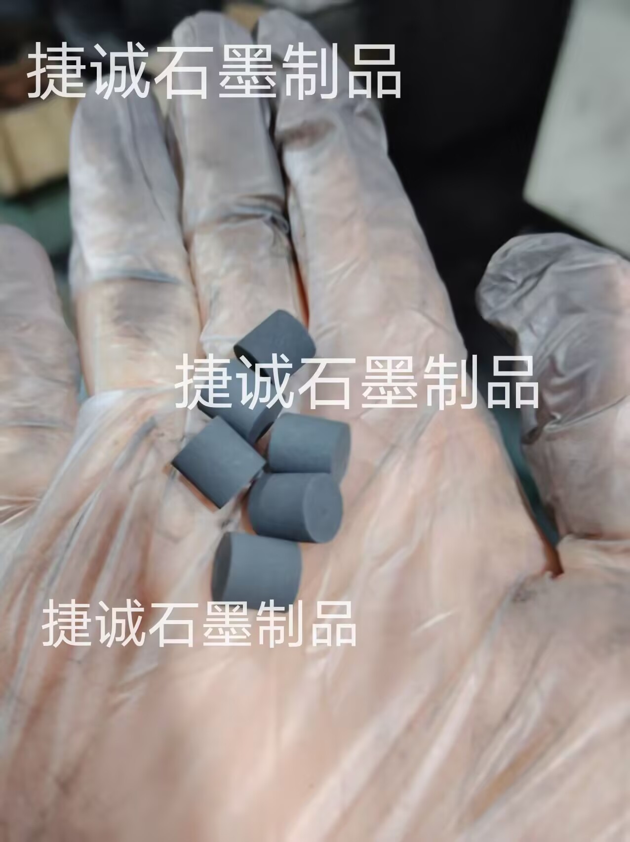 石墨柱，高純石墨柱，精密石墨住，石墨加工，石墨制品加工，石墨制品，精密石墨制品，高純石墨制品，石墨柱加工，石墨柱加工廠，石墨柱生產(chǎn)廠家，石墨制品生產(chǎn)廠家